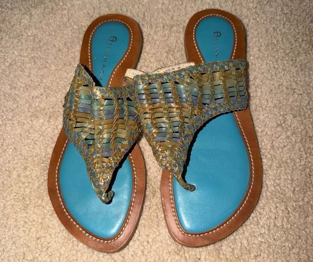 Etienne Aigner Adeline Woven Leather Thong Sandals Size 8M